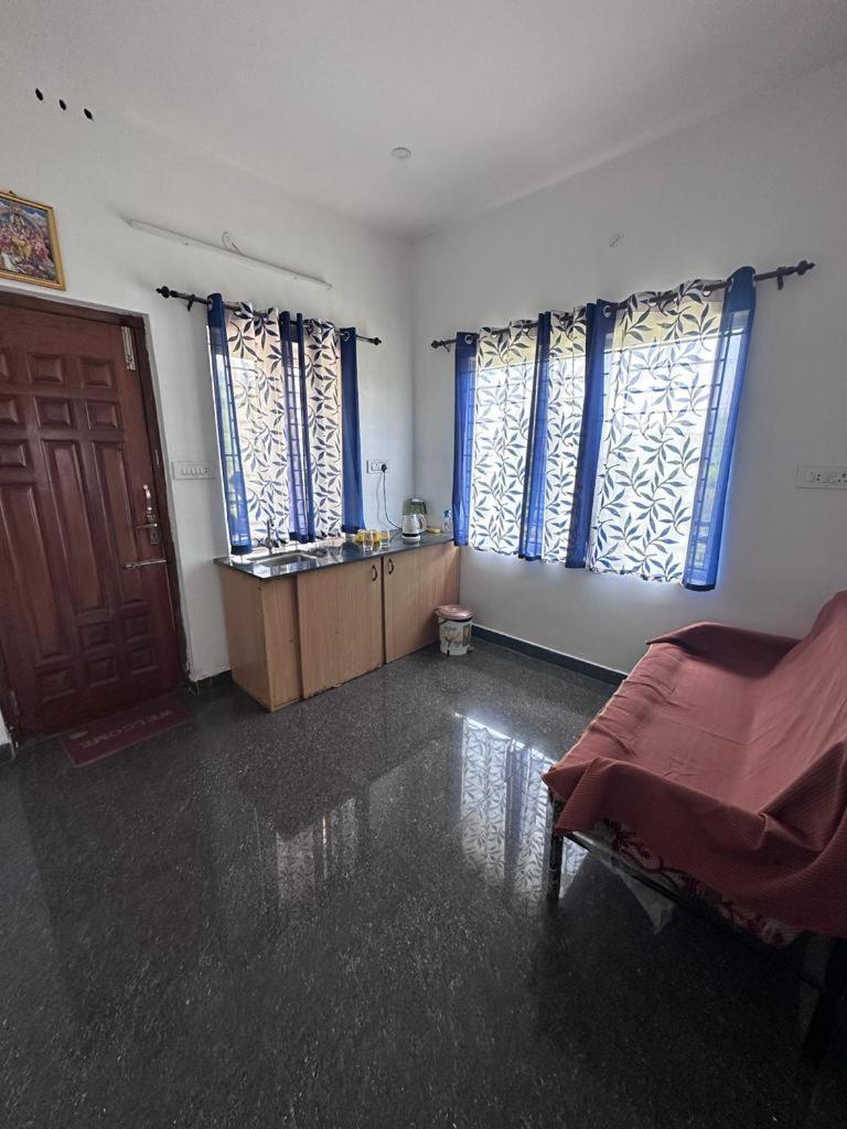 Sandy 4 Bhk Homestay - Only Adults Allowed Уті Екстер'єр фото